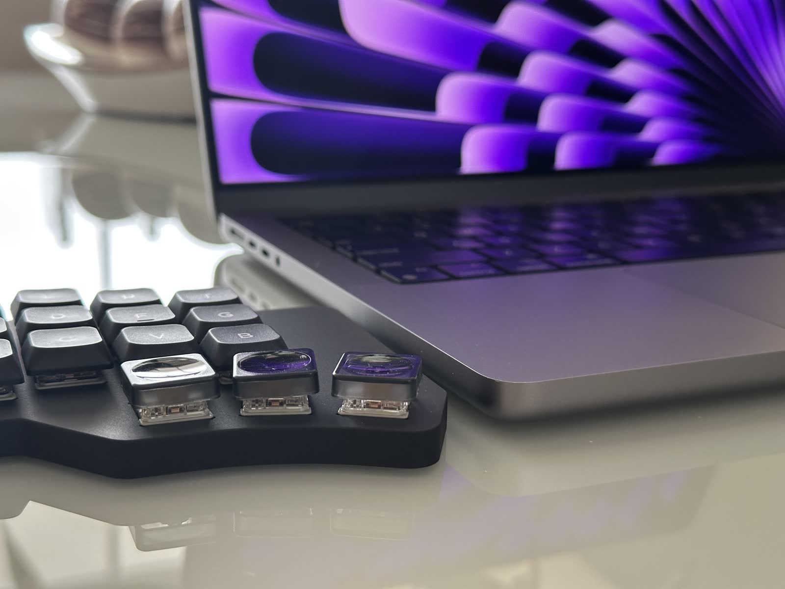 The Wolf keyboard in a workspace